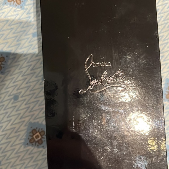 Christian Louboutin Josephine 002G Lip Gloss - Picture 3 of 3